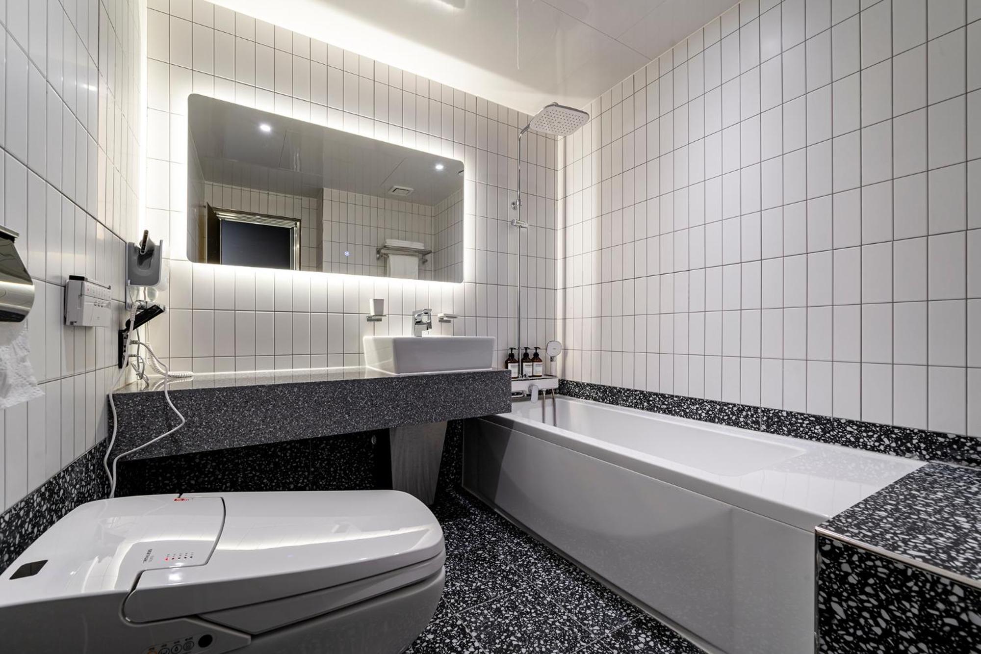 Urban Brown Hotel Chungju City Hall Екстер'єр фото