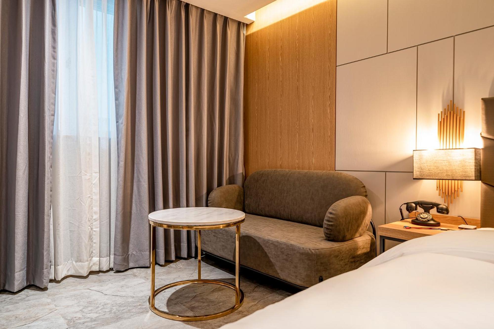 Urban Brown Hotel Chungju City Hall Екстер'єр фото